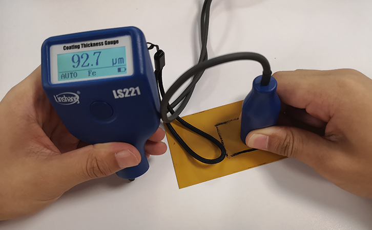 涂層測(cè)厚儀檢測(cè)金屬表面的涂層厚度 涂層測(cè)厚儀檢測(cè)金屬表面的涂層厚度